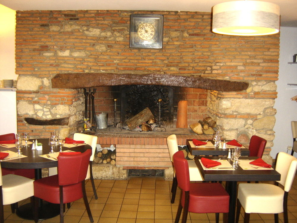 Hotel Restaurant Du Lauragais Logis De France فيلفرانش-دو لوراجيه المظهر الخارجي الصورة