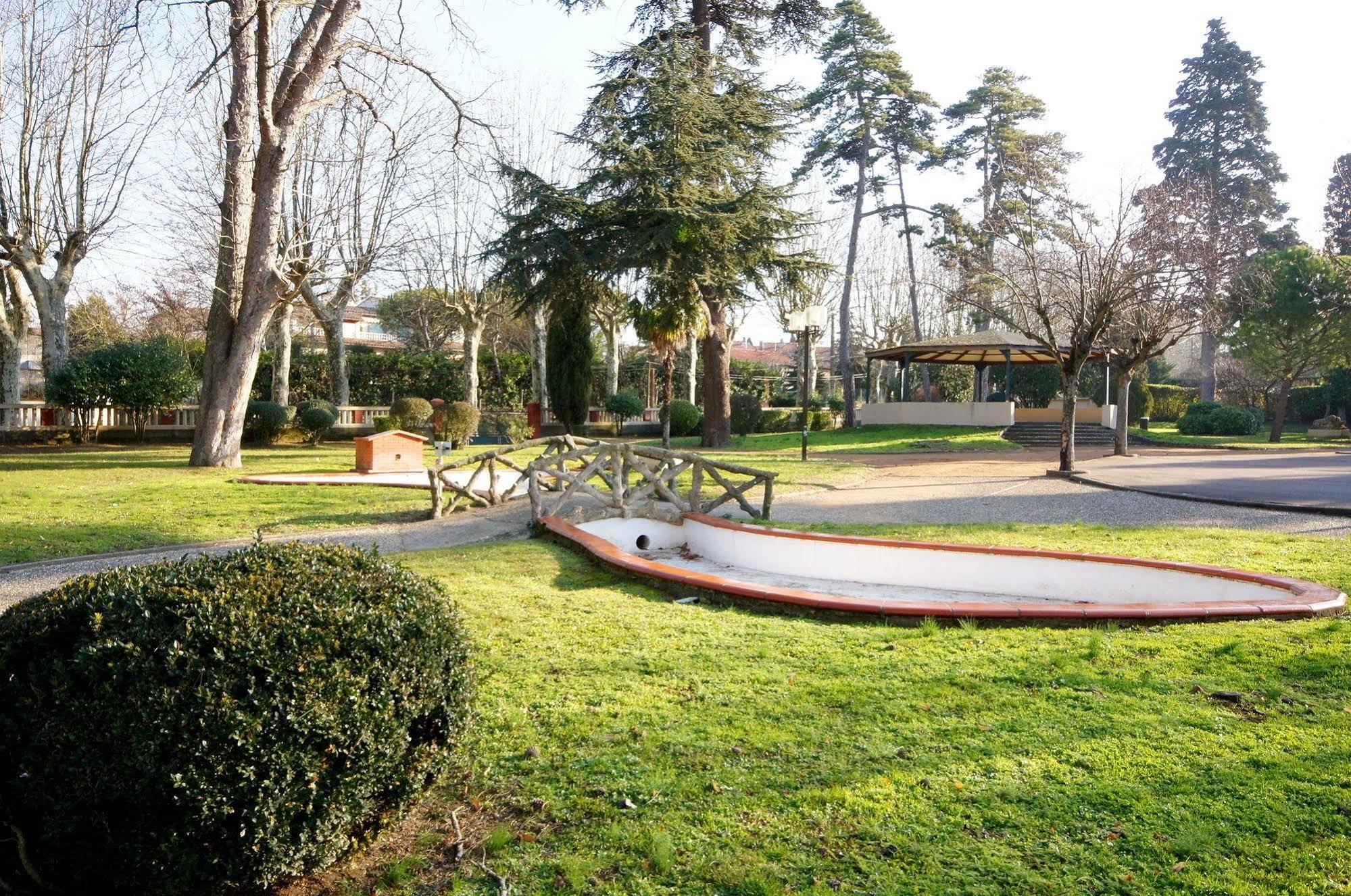 Hotel Restaurant Du Lauragais Logis De France فيلفرانش-دو لوراجيه المظهر الخارجي الصورة