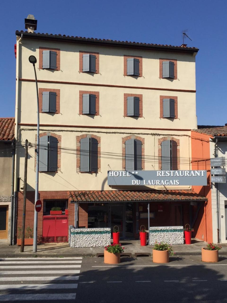 Hotel Restaurant Du Lauragais Logis De France فيلفرانش-دو لوراجيه المظهر الخارجي الصورة